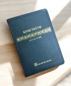 Kinh Thánh Bản Dịch Mới 14x20.2cm (kéo khoá)