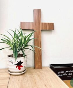 Thập tự màu gỗ Shalom Aluminum
